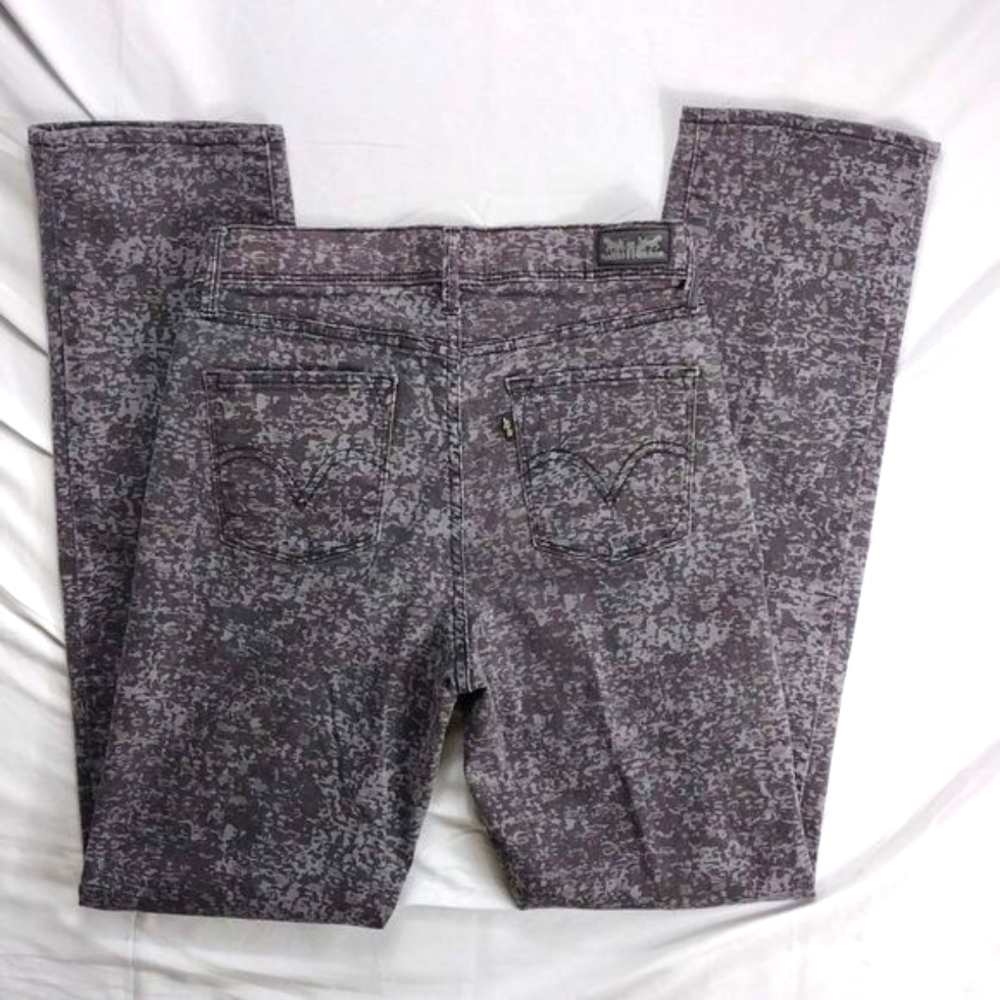Levi's 512 Perfectly Slimming High Rise Straight Leg Gray Camo